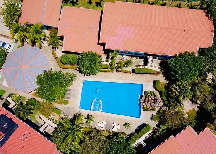 Сasa de vacaciones Coastal Comfort Spacious Second-floor Getaway Coco