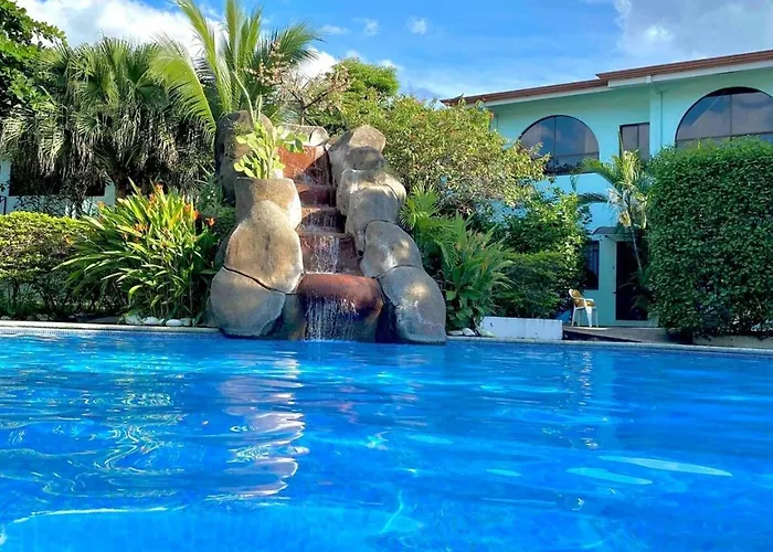 Сasa de vacaciones Coastal Comfort Spacious Second-floor Getaway
