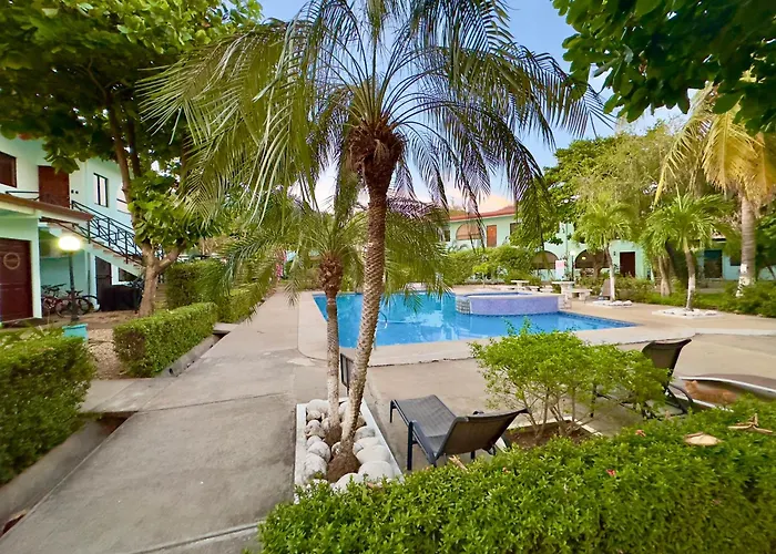 Сasa de vacaciones Coastal Comfort Spacious Second-floor Getaway